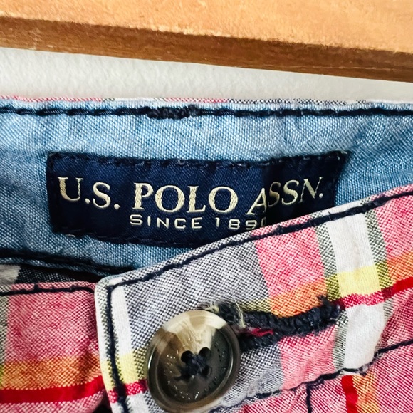 U.S. Polo Assn. shorts - Picture 3 of 4